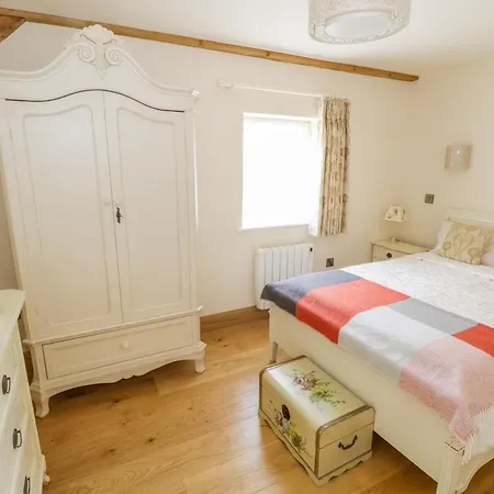 Tom & Mary's Place * Ballygar